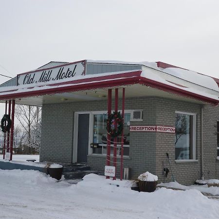 Old Mill Motel Blind River Exterior photo